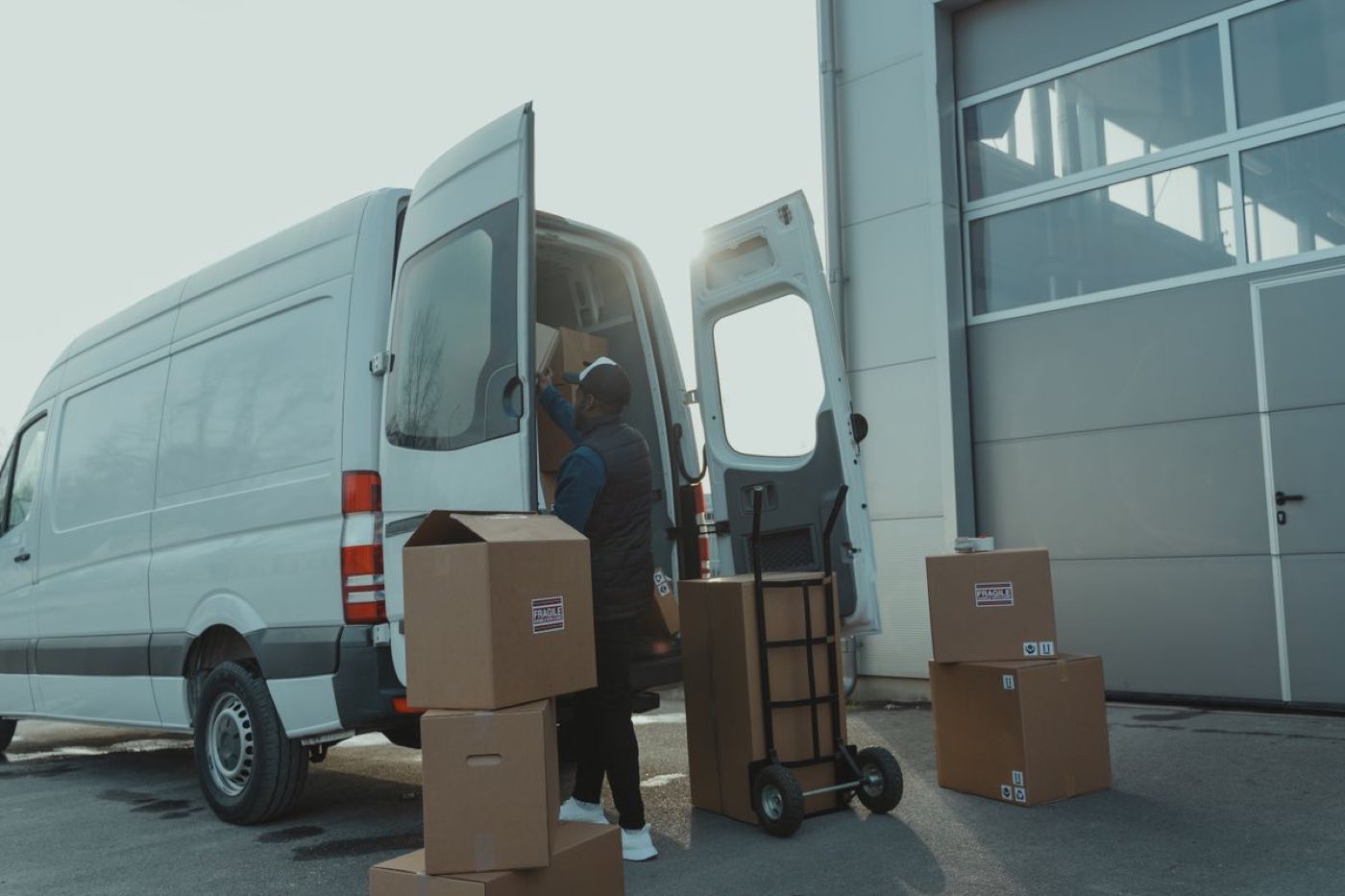 Inside a Lozy fulfilment warehouse in Delhi NCR — cartons picked and packed for last mile delivery