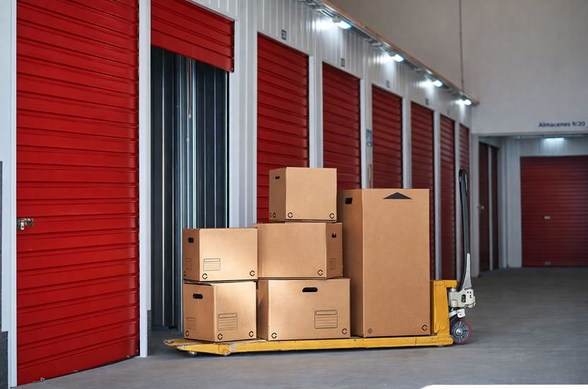 E-Commerce & Retail warehousing at a Lozy facility