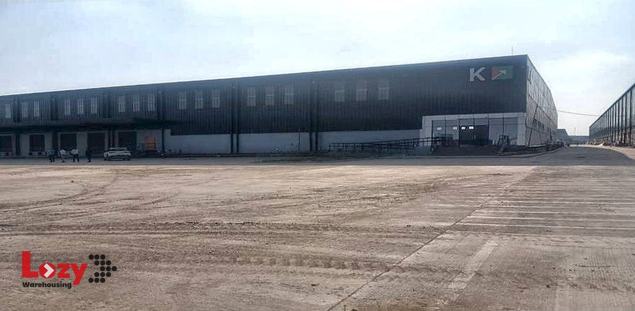 Engineering & Heavy Equipment warehousing at a Lozy facility